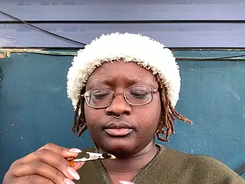 BigKittyRaven online show from December 2024 07:48:02 PM