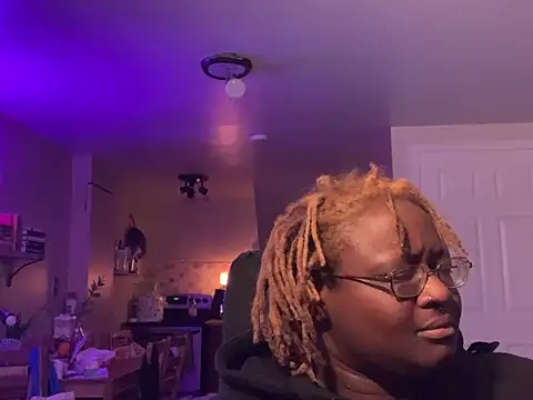 BigKittyRaven online show from December 2024 02:25:01 AM