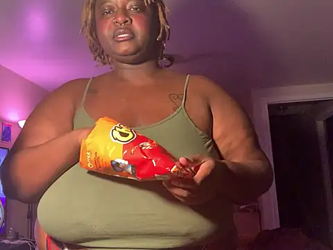 BigKittyRaven online show from January 2025 10:40:01 PM