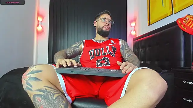 connor santtos online show from March 2025 03:13:02 PM