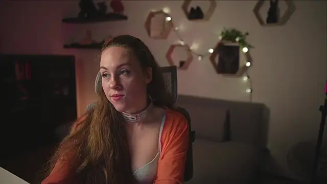 Berberis  Silene online show from October 2025 07:00:01 PM