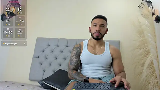 Snapshot of bruno_miller_ chatting on May 2026 09:33:02 PM bruno miller online show from May 2026 09:33:02 PM