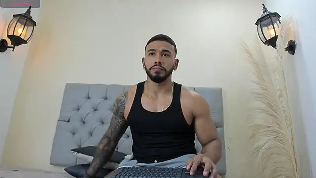 Snapshot of bruno_miller_ chatting on May 2026 09:09:02 PM bruno miller online show from May 2026 09:09:02 PM