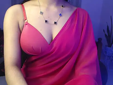 Snapshot of SexyMihika chatting on April 2026 03:55:01 AM SexyMihika online show from April 2026 03:55:01 AM
