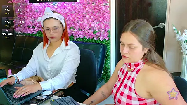 Snapshot of cherry_coper chatting on February 2026 01:44:01 PM cherry coper online show from February 2026 01:44:01 PM