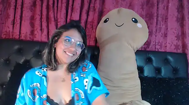 Pandoracherry online show from January 2025 09:30:01 AM