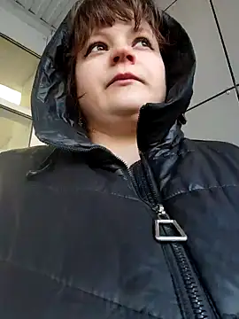 Eva Florence online show from February 2025 05:24:01 AM