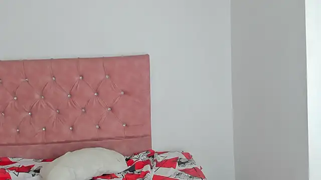 alexa  freddryy online show from January 2025 11:00:02 PM