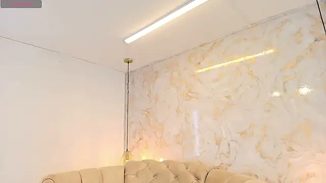 briannaduque online show from September 2025 01:36:02 PM