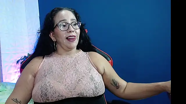 Snapshot of ashleylove_prg chatting on December 2024 03:44:01 AM ashleylove prg online show from December 2024 03:44:01 AM