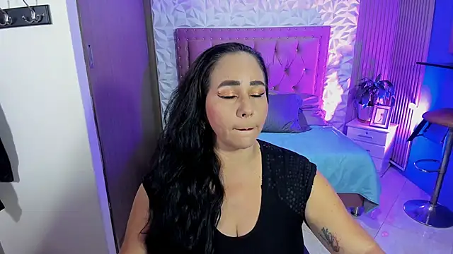 Snapshot of ashleylove_prg chatting on October 2025 02:48:01 AM ashleylove prg online show from October 2025 02:48:01 AM