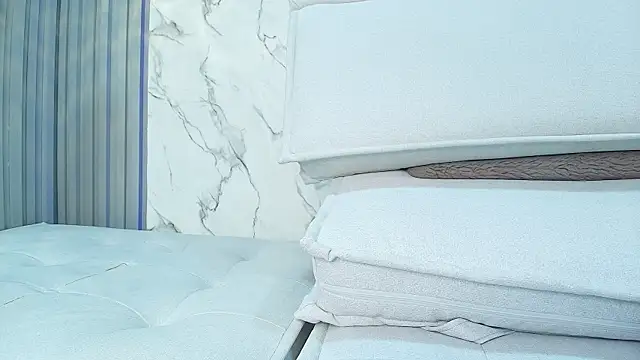 Snapshot of Franchesca_De_Luca chatting on February 2025 02:07:02 AM Franchesca De Luca online show from February 2025 02:07:02 AM