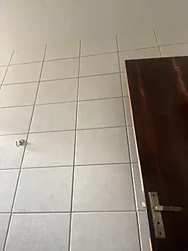 alexxng online show from February 2025 05:07:02 PM