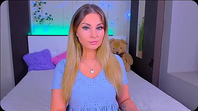 Snapshot of _UrLexxly chatting on October 2025 05:22:02 AM UrLexxly online show from October 2025 05:22:02 AM