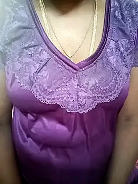 Snapshot of Cute-chinny chatting on January 2025 10:44:01 AM Cute-chinny online show from January 2025 10:44:01 AM