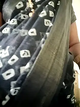 Snapshot of Cute-chinny chatting on January 2025 02:37:01 PM Cute-chinny online show from January 2025 02:37:01 PM