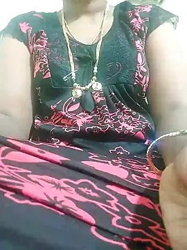 Snapshot of Cute-chinny chatting on January 2025 01:18:02 AM Cute-chinny online show from January 2025 01:18:02 AM