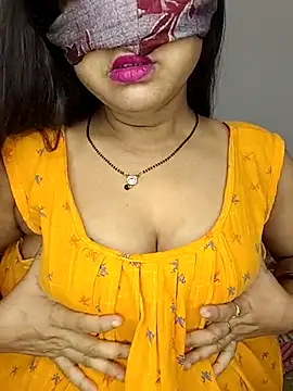 Snapshot of Cute-manisha chatting on June 2026 02:01:01 AM Cute-manisha online show from June 2026 02:01:01 AM