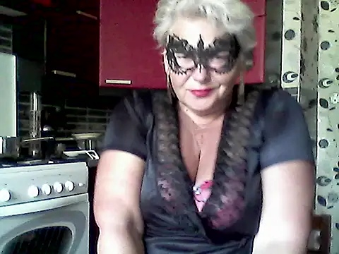 Snapshot of Lisa_Suzie chatting on July 2026 08:12:01 AM Lisa Suzie online show from July 2026 08:12:01 AM