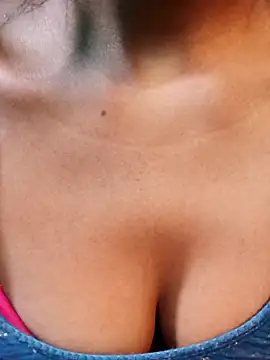 Kajal  Mehra online show from December 2025 05:45:02 AM