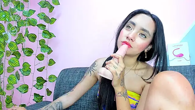 dakota-bright01 online show from February 2025 04:59:01 PM