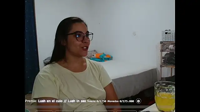 Ursumi1 online show from September 2025 08:00:02 PM