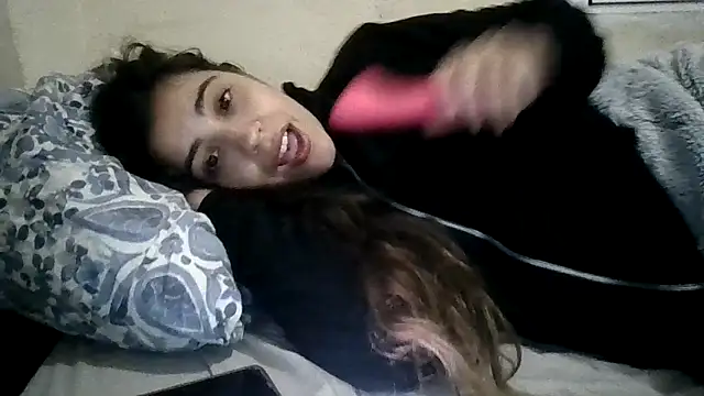 Ursumi1 online show from November 2025 09:18:01 PM