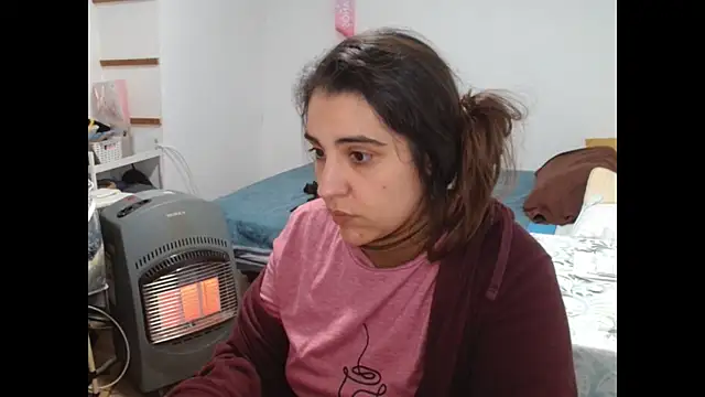 Ursumi1 online show from January 2026 09:28:02 PM