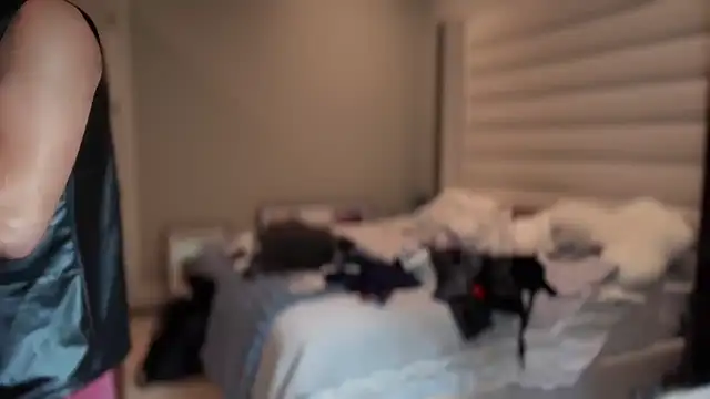 Snapshot of 69woodinson chatting on September 2025 05:13:01 PM 69woodinson online show from September 2025 05:13:01 PM