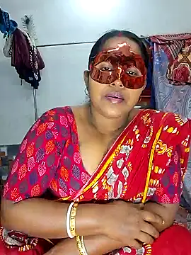 Snapshot of Real_Desi_Couple chatting on December 2024 06:09:01 PM Real Desi Couple online show from December 2024 06:09:01 PM