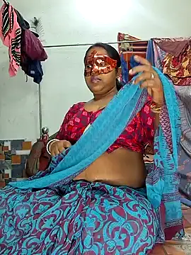 Snapshot of Real_Desi_Couple chatting on December 2024 04:10:01 PM Real Desi Couple online show from December 2024 04:10:01 PM