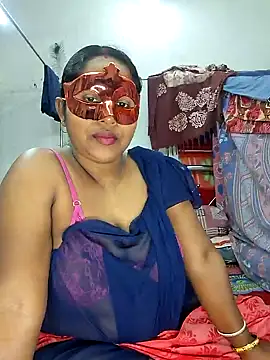 Snapshot of Real_Desi_Couple chatting on January 2025 04:37:02 PM Real Desi Couple online show from January 2025 04:37:02 PM