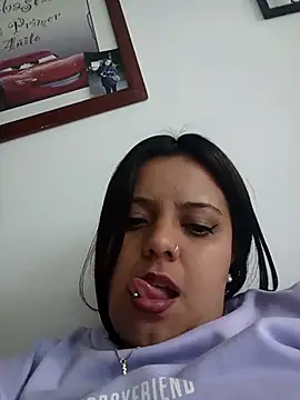 Snapshot of tuty_Tap chatting on January 2026 10:03:02 PM tuty Tap online show from January 2026 10:03:02 PM