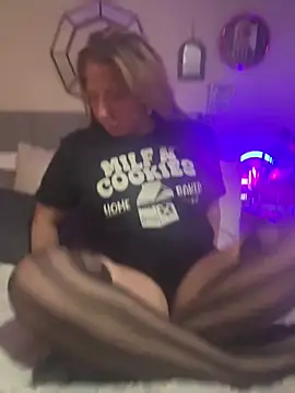 Snapshot of megansweetfromthevalley chatting on February 2026 02:07:02 AM megansweetfromthevalley online show from February 2026 02:07:02 AM