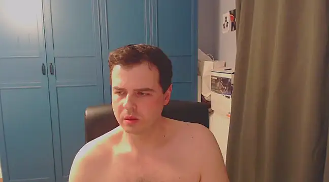 Snapshot of CuteMan33 chatting on December 2024 10:04:01 PM CuteMan33 online show from December 2024 10:04:01 PM