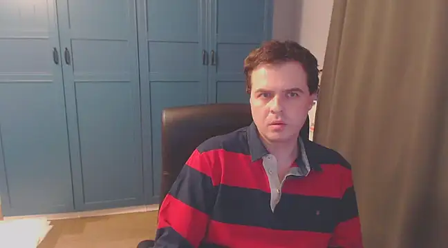 Snapshot of CuteMan33 chatting on January 2025 05:26:02 AM CuteMan33 online show from January 2025 05:26:02 AM