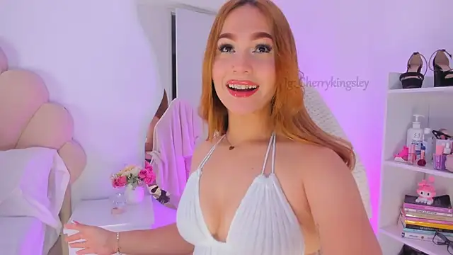 Snapshot of _cherrykingsley1 chatting on June 2026 06:33:02 AM cherrykingsley1 online show from June 2026 06:33:02 AM