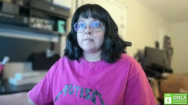 Snapshot of cute_aggro_gamer_girl chatting on December 2024 11:56:02 PM cute aggro gamer girl online show from December 2024 11:56:02 PM