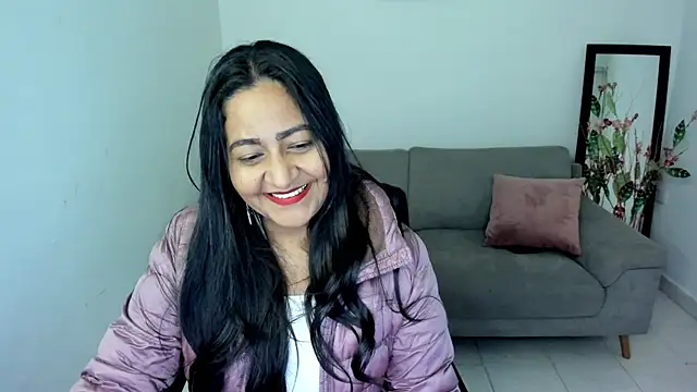 Snapshot of Adele_Sweett chatting on November 2025 10:25:01 AM Adele Sweett online show from November 2025 10:25:01 AM