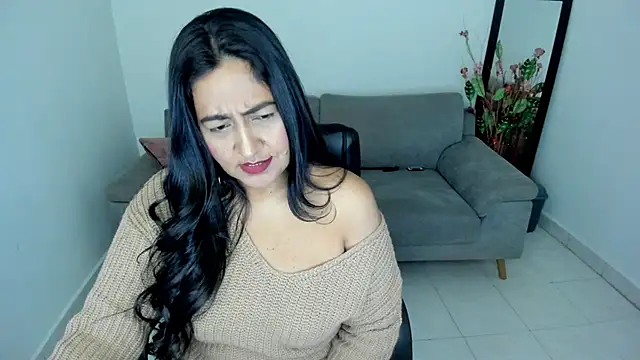 Snapshot of Adele_Sweett chatting on February 2026 10:56:01 AM Adele Sweett online show from February 2026 10:56:01 AM