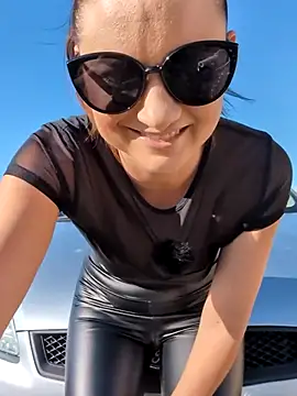 Snapshot of Samira-Summer chatting on March 2026 07:14:02 AM Samira-Summer online show from March 2026 07:14:02 AM