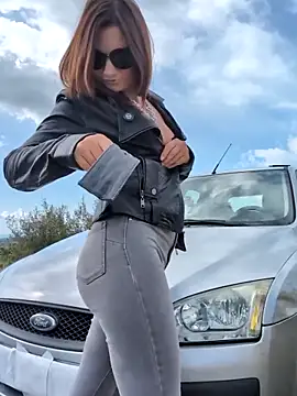 Snapshot of Samira-Summer chatting on March 2026 08:40:01 AM Samira-Summer online show from March 2026 08:40:01 AM