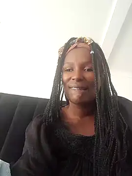 Snapshot of Foxy_Bee chatting on March 2025 01:40:02 PM Foxy Bee online show from March 2025 01:40:02 PM