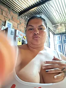 chubby sexy big tits online show from October 2025 12:17:01 PM
