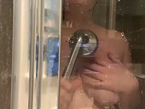 LaceyLondonXO online show from December 2024 04:53:02 PM