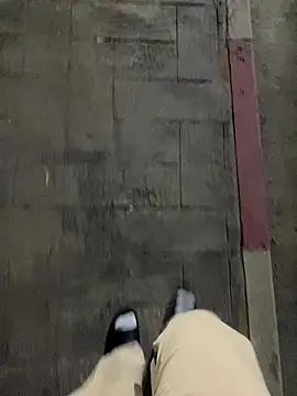 Snapshot of Lahcene chatting on November 2025 08:54:02 PM Lahcene online show from November 2025 08:54:02 PM