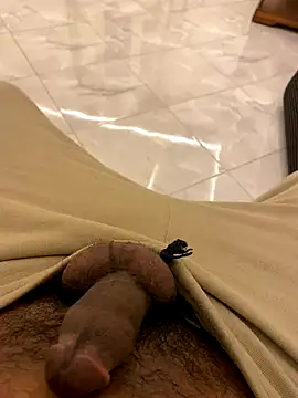 Snapshot of Lahcene chatting on November 2025 11:20:02 PM Lahcene online show from November 2025 11:20:02 PM