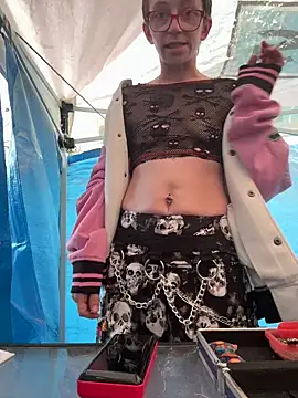 Snapshot of Stonermama666420 chatting on January 2026 11:41:02 PM Stonermama666420 online show from January 2026 11:41:02 PM