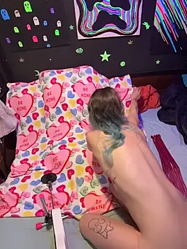 Snapshot of Stonermama666420 chatting on February 2026 06:06:01 AM Stonermama666420 online show from February 2026 06:06:01 AM