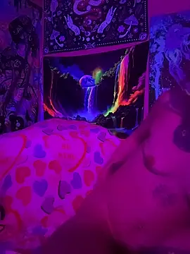 Snapshot of Stonermama666420 chatting on February 2026 05:57:01 AM Stonermama666420 online show from February 2026 05:57:01 AM